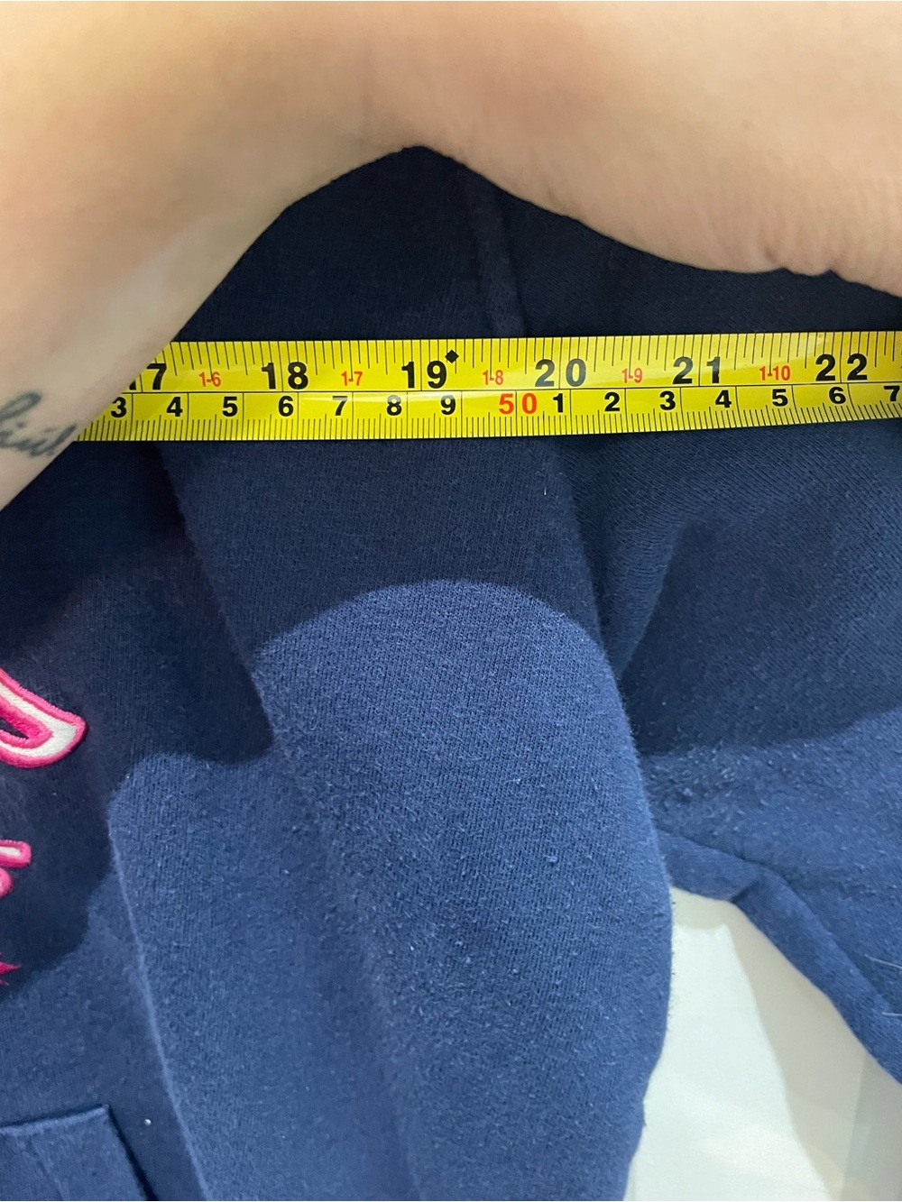 Cabela's Navy Blue V-Neck Hooded Sweatshirt with Pink Logo - Picture 5 of 6